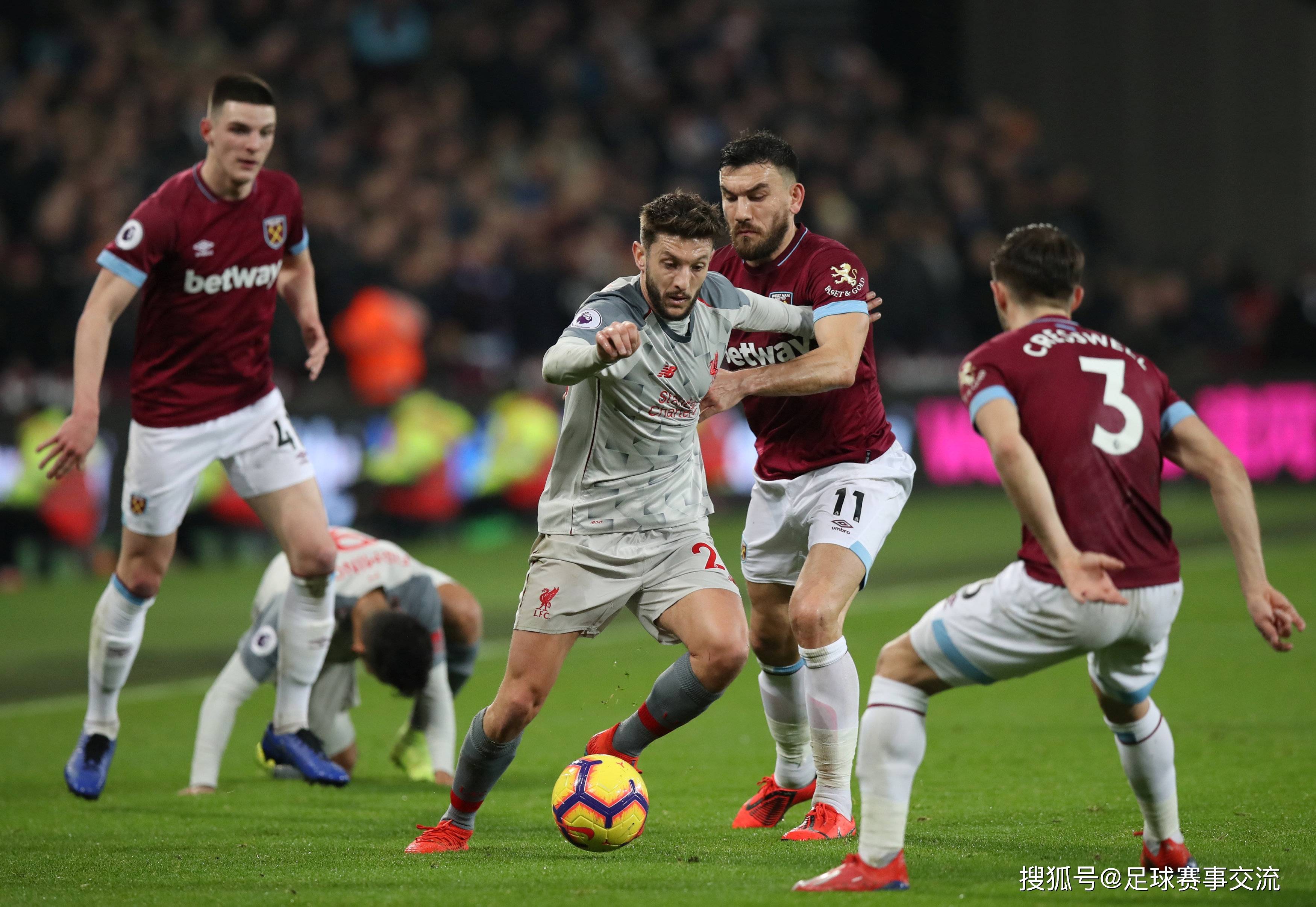 本赛季独行侠有11场比赛分差在个位数以内，排在联盟第二