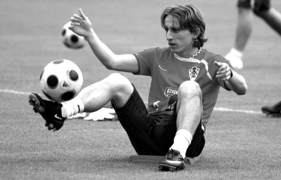 神剧情！爱尔兰3-2绝杀匈牙利晋级附加赛，帕罗特帽子戏法